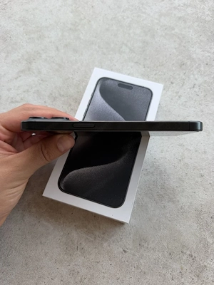 Apple IPhone 15 Pro Max 256GB Schwarz 87% Akku Gesundheit Bild 6
