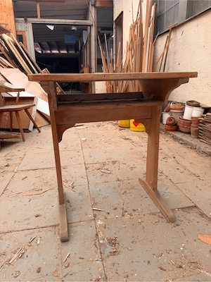 Schulpult Holz Bild 3