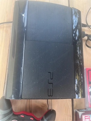 PS3 mit Spielen Bild 3