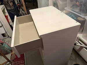 IKEA MALM Kommode, Weiss, 4 Schubladen