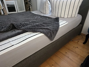 Boxspringbett mit Topper