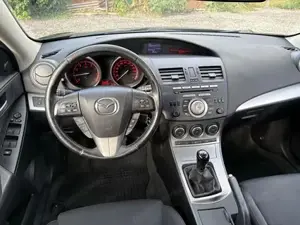 Mazda 3 1.6i GT-E Bild 3