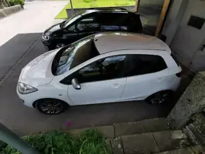 mazda 2 zu verkaufen  Bild 3