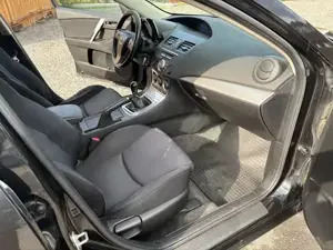 Mazda 3 1.6i GT-E Bild 2