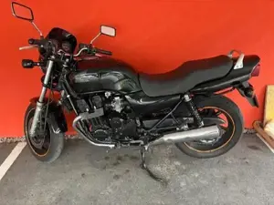 HONDA  RC42 mit 73 PS Top Zustand Bild 5