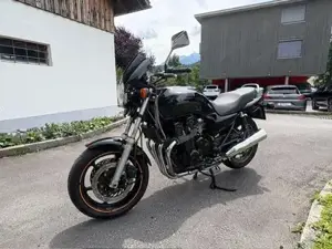 HONDA  RC42 mit 73 PS Top Zustand Bild 2