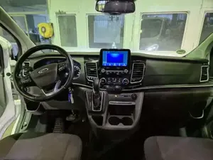 Ford Tourneo Custom Hybrid 1.Besitz, Nichtraucher und Unfallfrei Bild 10