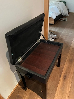 Klavierbank schwarz mit Staufach Bild 5