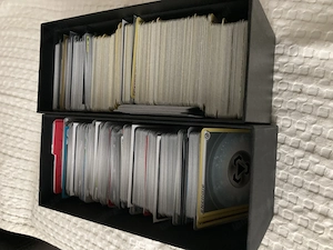 Pokémon Karten volle boxen