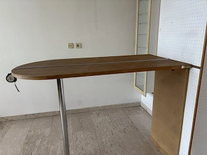 2 Vollholztische für Wandbefestigung