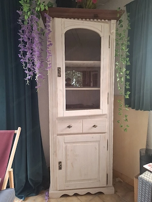 Schrank weiß Bild 3