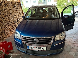 VW Touran 2009 140PS Bild 3