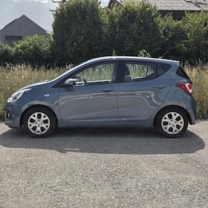 Hyundai i10 | TÜV NEU 04 2  Baujahr | 126.000 km Bild 2