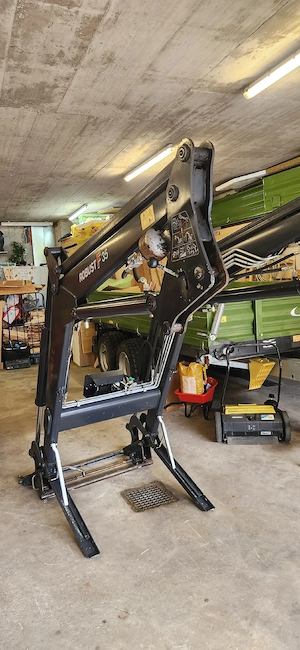 Frontlader Stoll Robust F35  Bild 5