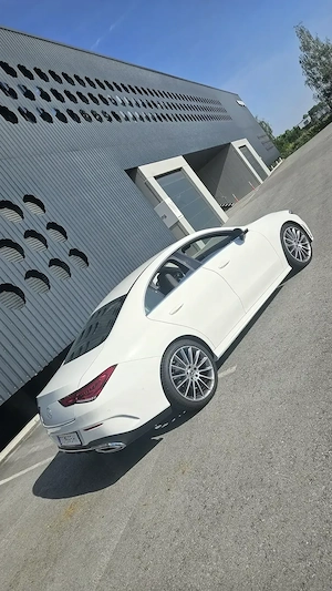 Mercedes Cla Amgline. Bild 3