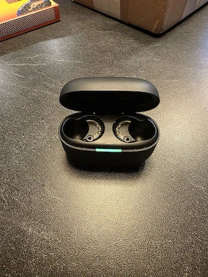 Ladecase sony WF-LS900N ohne in ears Bild 2