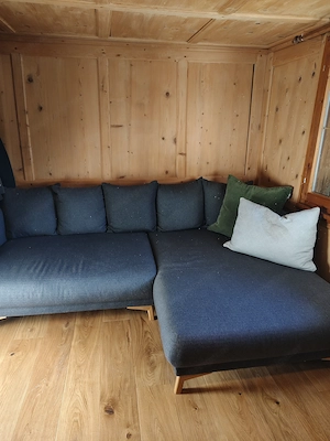 Schöne Couch zu verkaufen  Bild 2