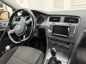 VW Golf Bild 5