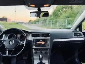VW Golf Bild 6