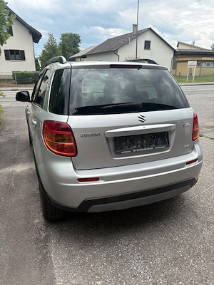 Suzuki SX4 Allrad  Bild 2
