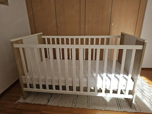 Gitterbett 