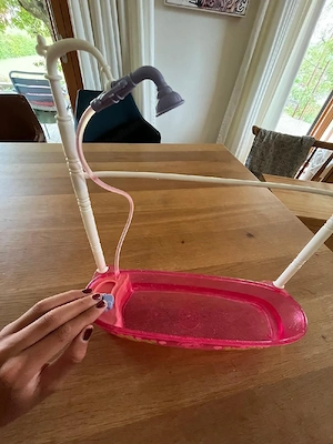 Barbie mit Badewanne und Dusch-Zubehör Bild 2