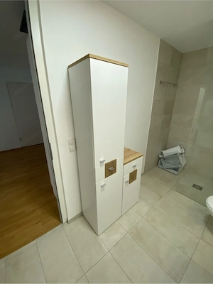 Badezimmer Möbel fast neuwertig Bild 2