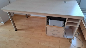Schreibtisch Vollholz Tischlerarbeit Bild 3