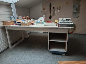 Großer Schreibtisch  Bild 4