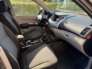 Mitsubishi L200 2.5D NUR 88.000 KM Doppelkabine Bild 6