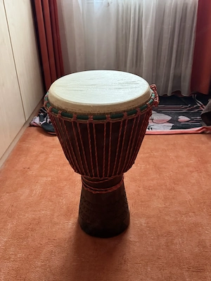 Große Djembe ca. 1 Meter   hochwertige Holztrommel inkl. Tragetasche Bild 4