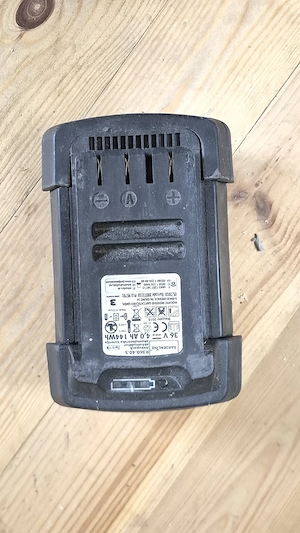 Akku für Gardenline Rasenmäher zu verschenken Bild 2