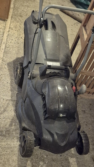 Akku für Gardenline Rasenmäher zu verschenken Bild 4