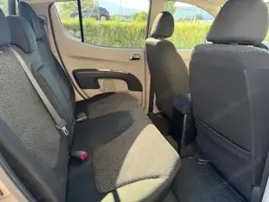 Mitsubishi L200 2.5D NUR 88.000 KM Doppelkabine Bild 5