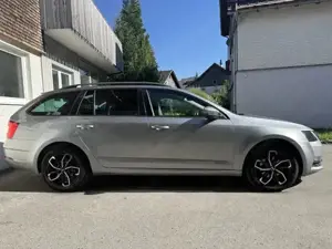 Skoda Octavia Combi | Facelift | 2018 | Navi | CarPlay Bild 3