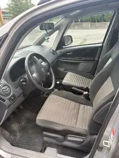 Suzuki SX4 Allrad  Bild 5