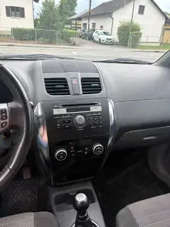 Suzuki SX4 Allrad  Bild 4