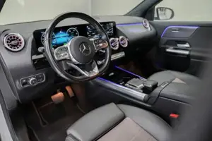 Mercedes-Benz EQA 250 KAM ParkAss. SpurH Navi KlimaA FLA LED Bild 7