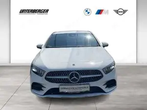 Mercedes A 180 Aut. // AMG-Line Interieur // Rückfahrkamera Bild 2