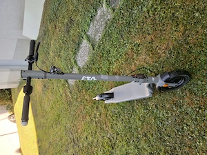 Verkaufe Elektroroller Bild 2