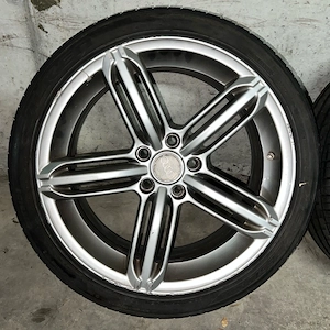 4x audi Felgen mit sommerreifen falken 225 40. 18 Bild 3