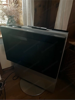 Bang & Olufsen BeoVision Avant 32 DVD (Type 8440) mit elektrisch drehbaren Standfuß