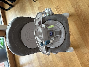 **Chicco Babywippe   Babyliege mit Spielbogen   gepflegt**