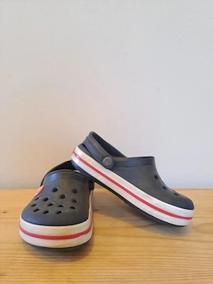Crocs Kinder C8 (Größe 24 25)
