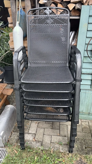 6 Gartenstühle aus Metall