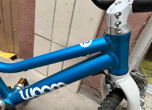 Woom 2 Kinderfahrrad Metallic Blau Bild 5