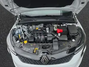 Renault Clio Bild 11