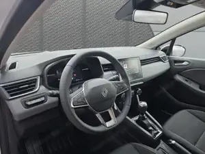 Renault Clio Bild 12