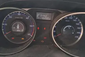 Verkaufe Hyundai IX35 Bild 5