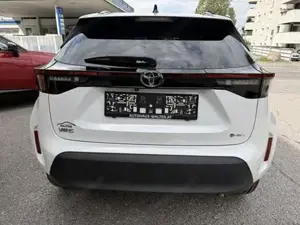 Toyota Yaris Bild 13